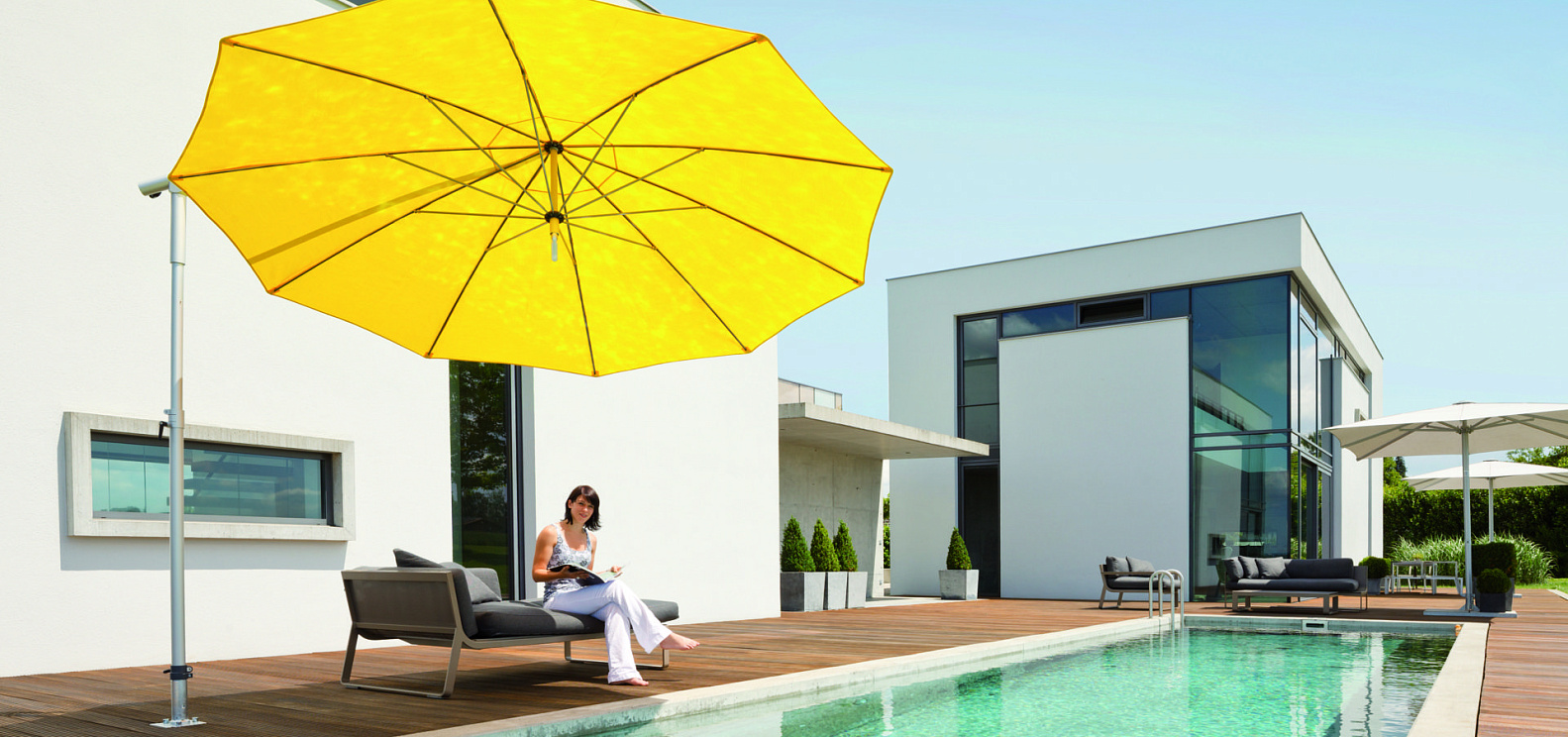 Уличный зонт MEZZO