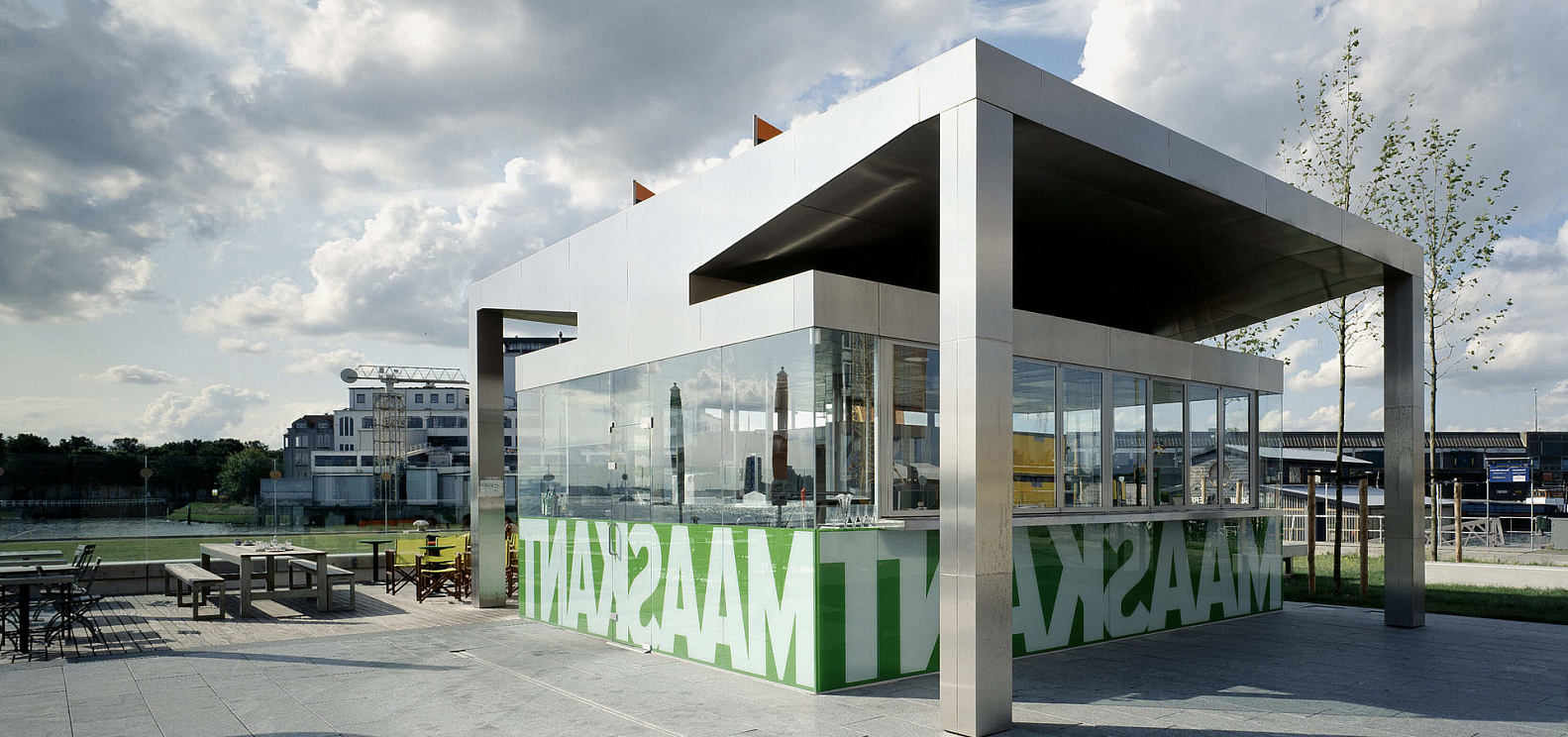 Стеклянные складные  двери SL 35 Solarlux