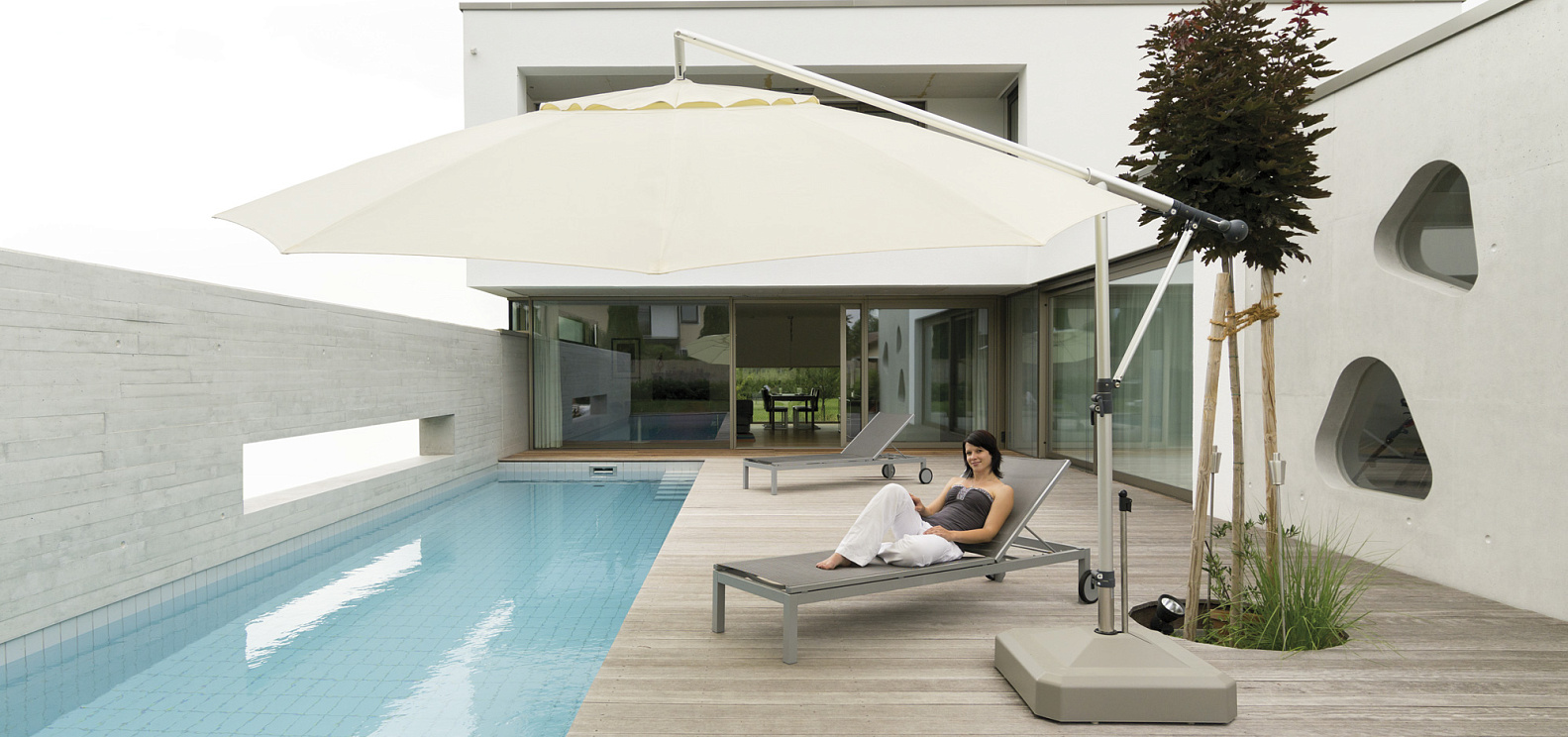 Уличный зонт MEZZO